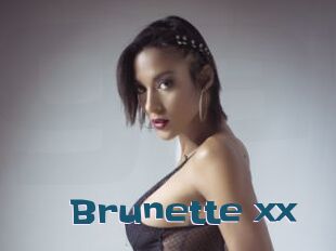 Brunette_xx