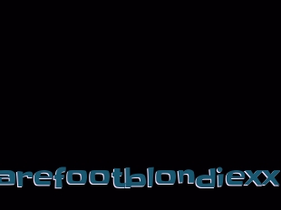 Barefootblondiexx
