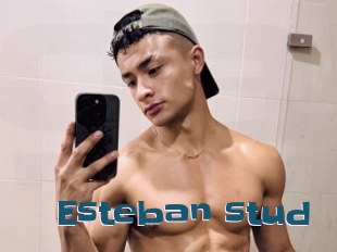Esteban_stud