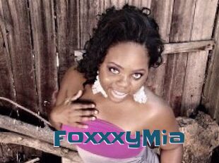 FoxxxyMia