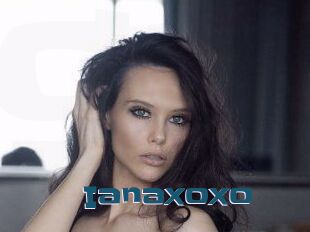 Ianaxoxo
