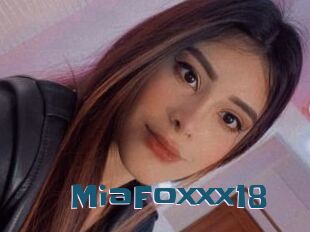 MiaFoxxx18