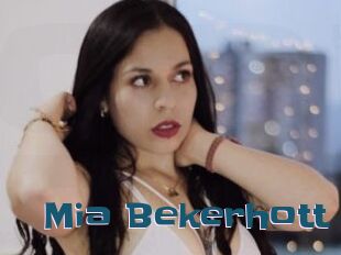Mia_Bekerhott