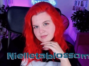 Nielletablossom
