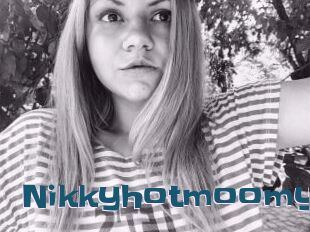 Nikkyhotmoomy
