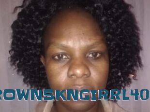 XBROWNSKNGIRRL40