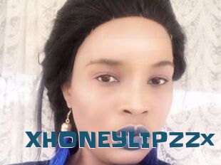 XHONEYLIPZZx